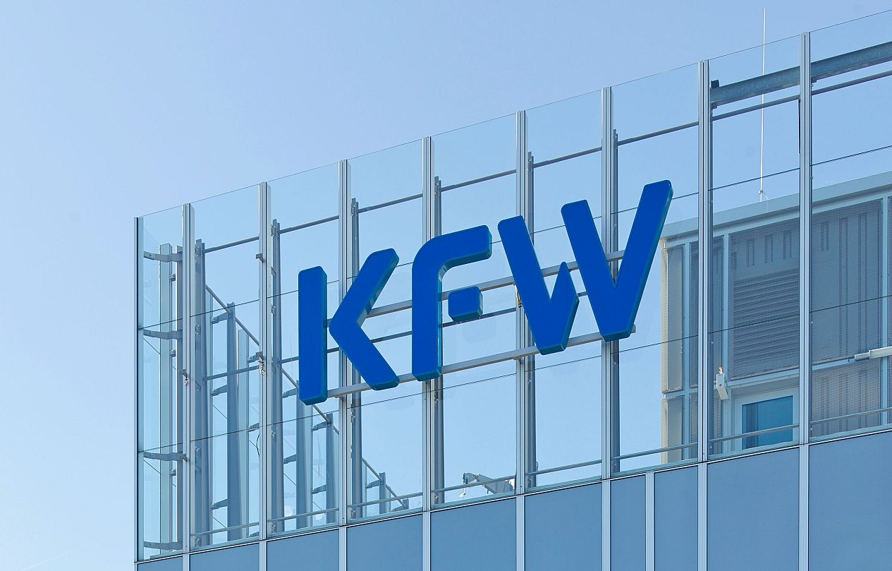 Die Kreditanstalt für Wiederaufbau (KfW) erweitert zum 1. Januar 2016 das Programm energieeffizient Sanieren. (Foto: KfW-Bildarchiv / Rüdiger Nehmzow)